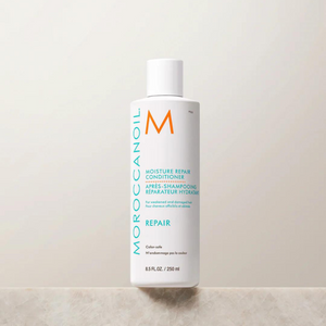 Moroccanoil balsamo riparatore idratante ambientato.